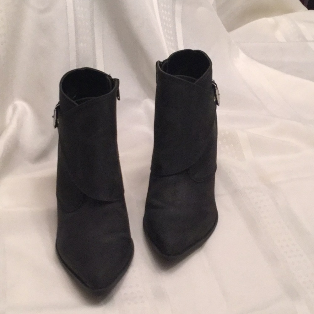 Qupid Booties